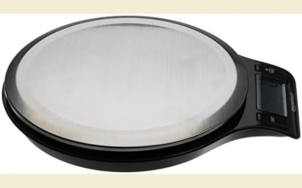 Báscula de cocina digital Amazon Basics, otro ángulo